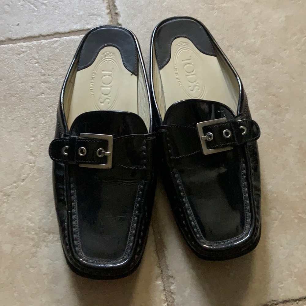 Tod’s black patent leather made in Italy